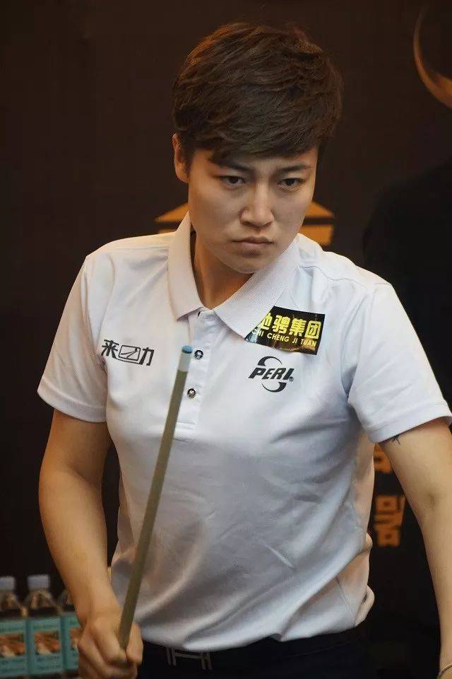 虽然对球场 虽然对球场